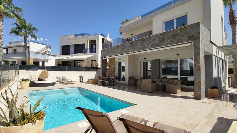 Villa in Torrevieja - view 1