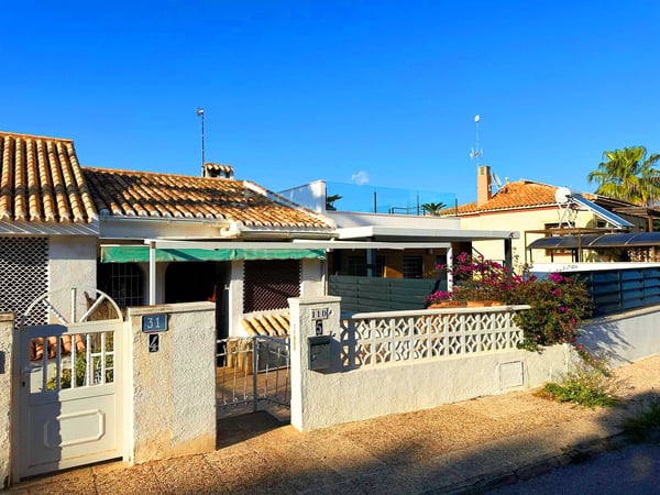 House in La Zenia - view 1