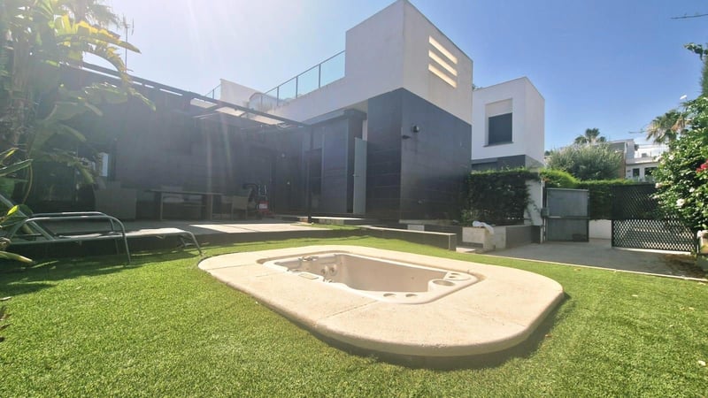 House in Almoradi - view 1