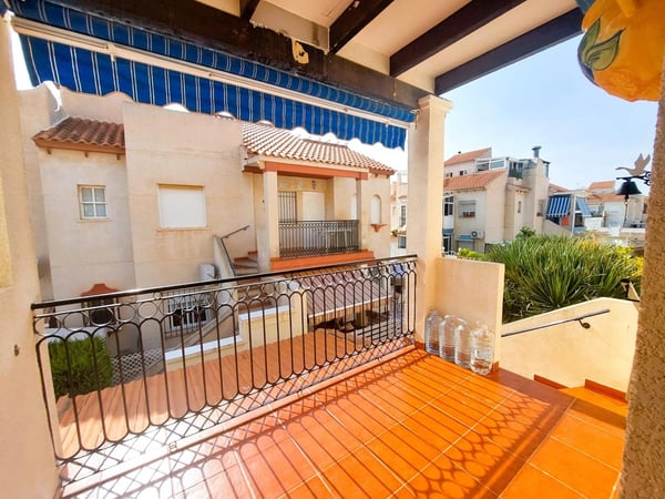 Penthouse in Playa Flamenca - view 1