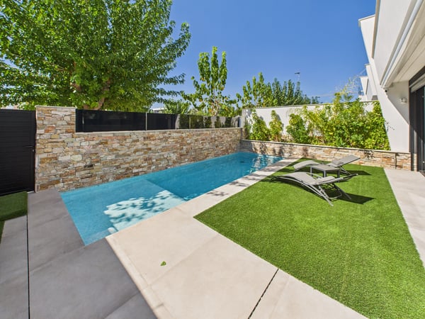 Villa in Santiago de la Ribera - view 1