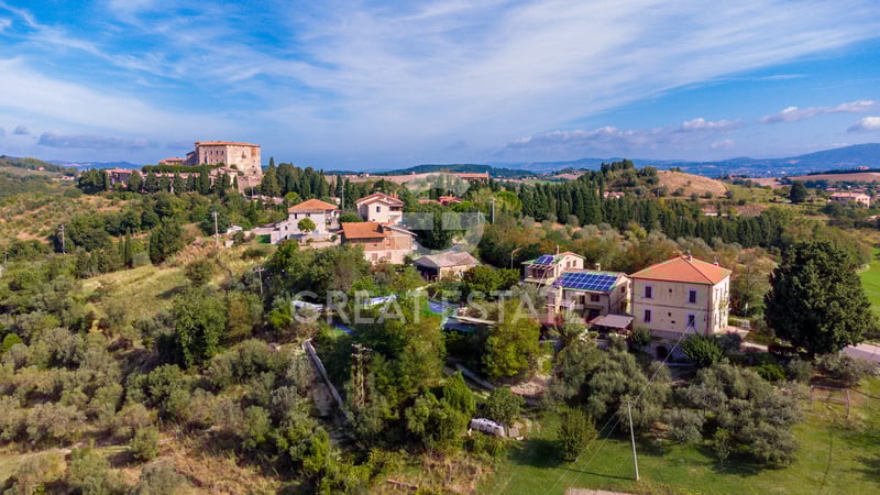 House in Avigliano Umbro - view 1