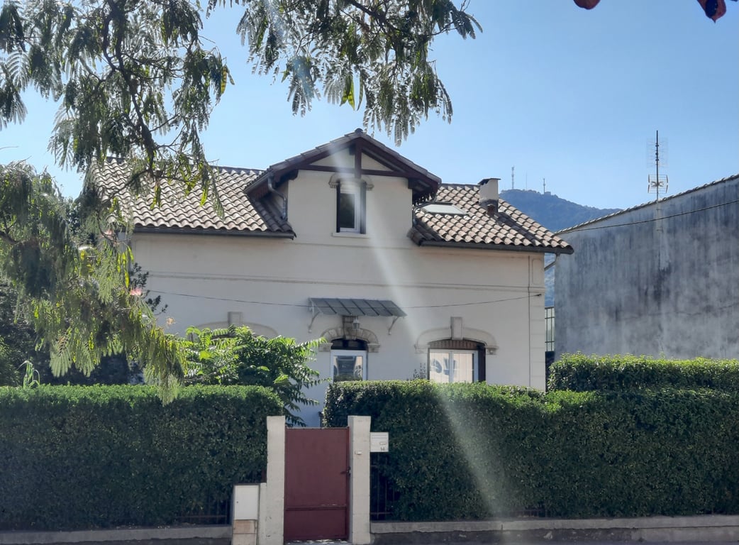 House in Herepian - Image 2