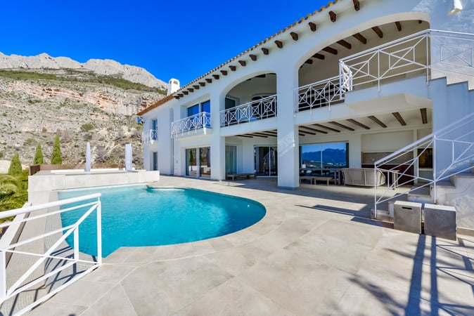 Villa in Altea - view 1