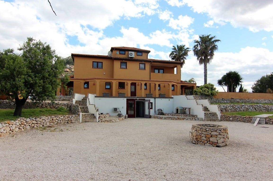Villa in Alicante - Image 3