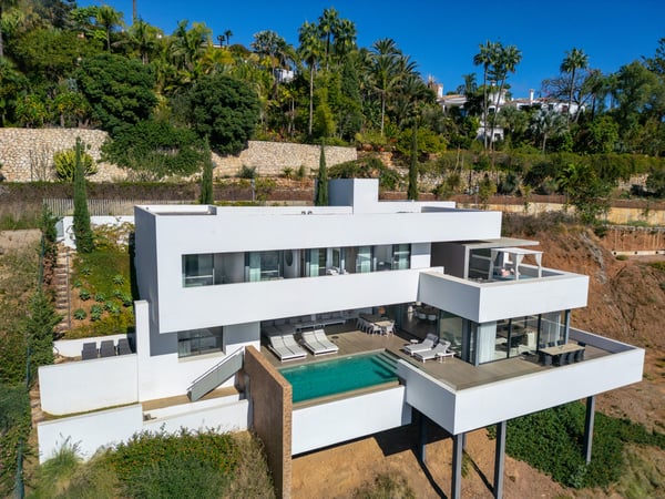 Villa in Atalaya Isdabe - view 1