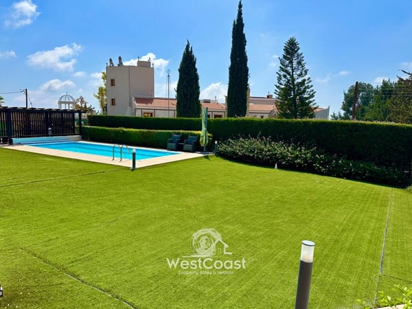 House in Tala - view 1