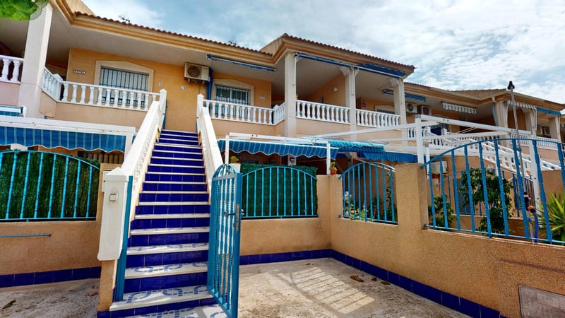 Apartment in Los Alcazares - view 1