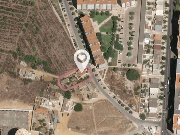 Land in Faro - view 1