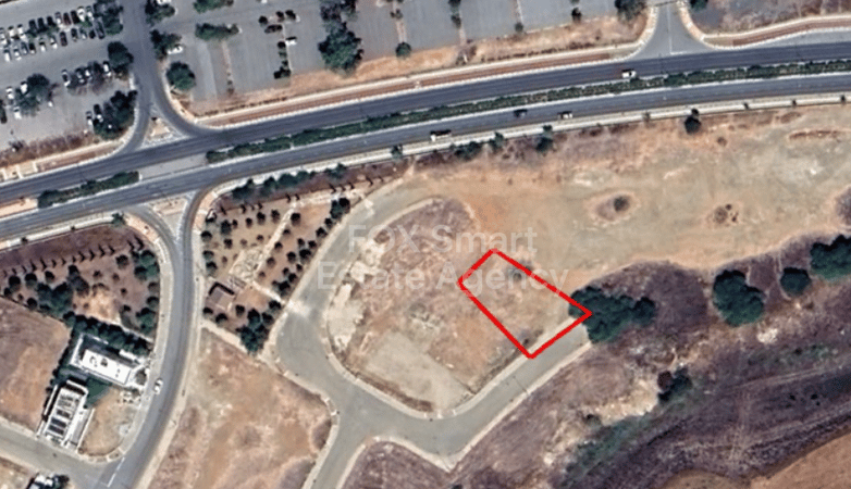 Land in Strovolos - view 1