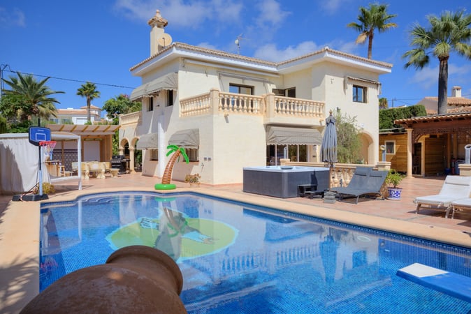 Villa in Calp - view 1