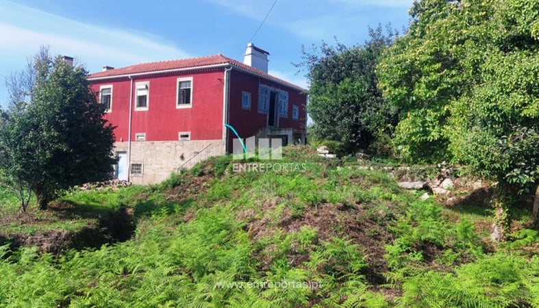 House in Viana do Castelo - view 1