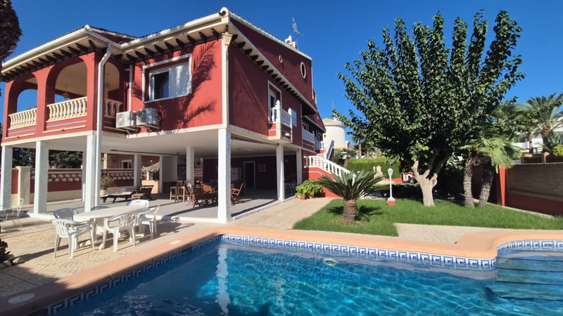 Villa in Urbanizacion los Balcones - view 1