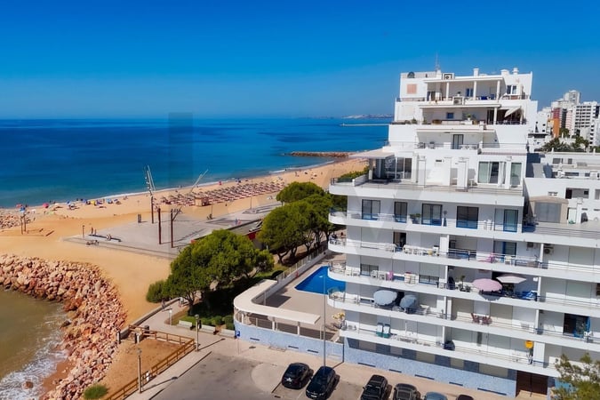 Apartment in Quarteira - view 1