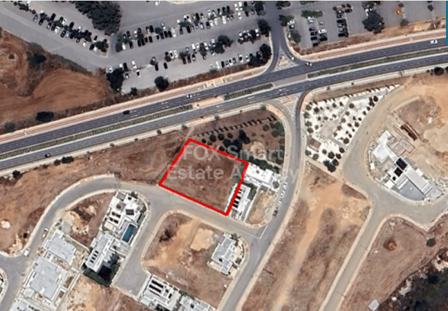 Land in Strovolos - view 1