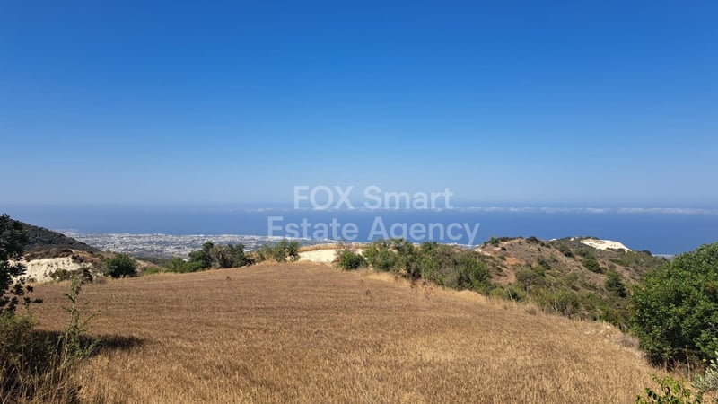 Land in Koili - view 1