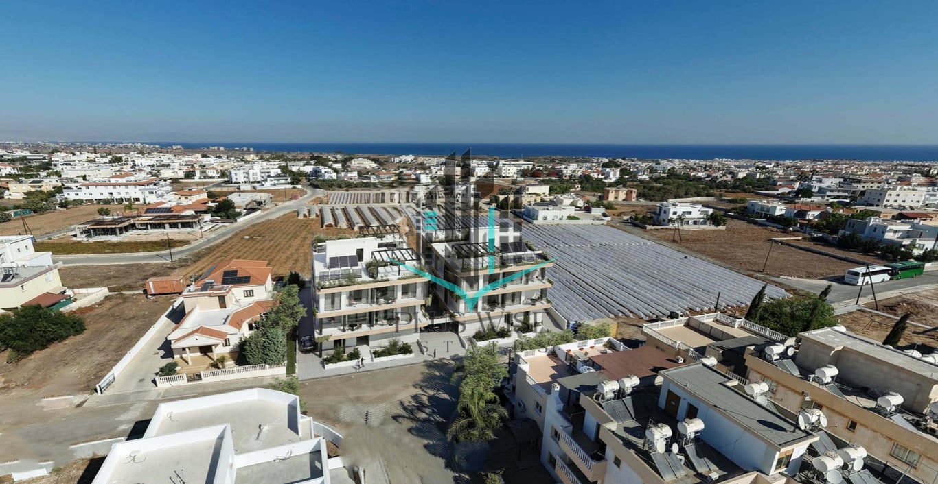 Apartment in Paralimni - Image 2