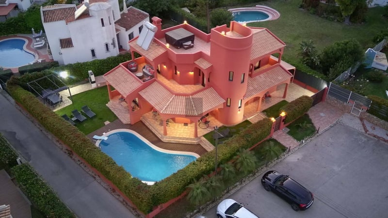 Villa in Vilamoura - view 1