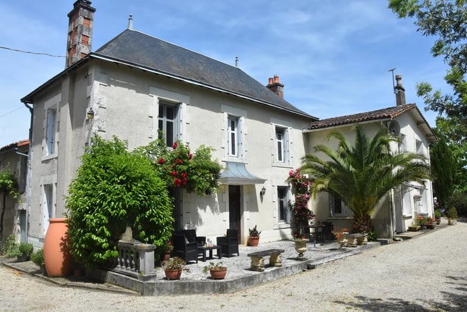 House in Savigne - view 1