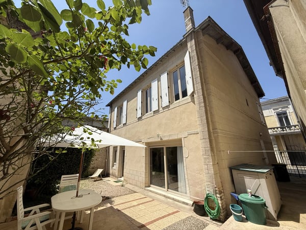 House in Sainte-Foy-la-Grande - view 1