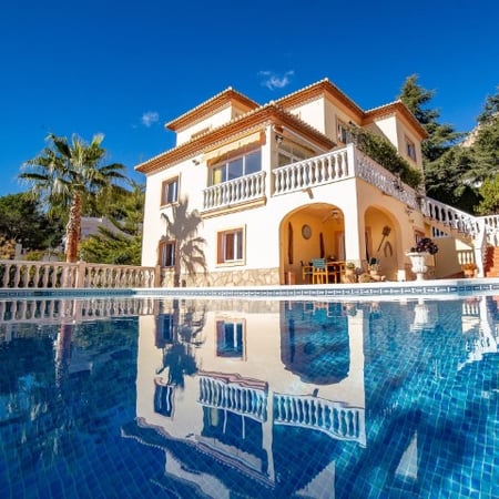 Villa in La Drova - view 1