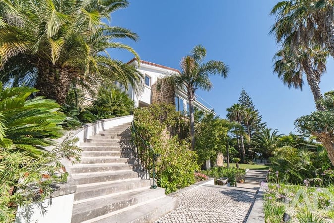 House in Cascais - view 1