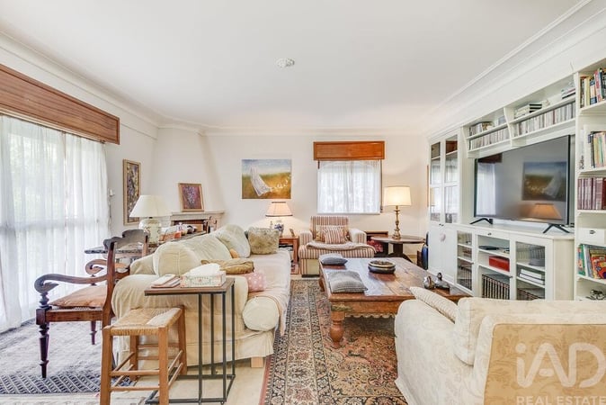 Apartment in Cascais - view 1