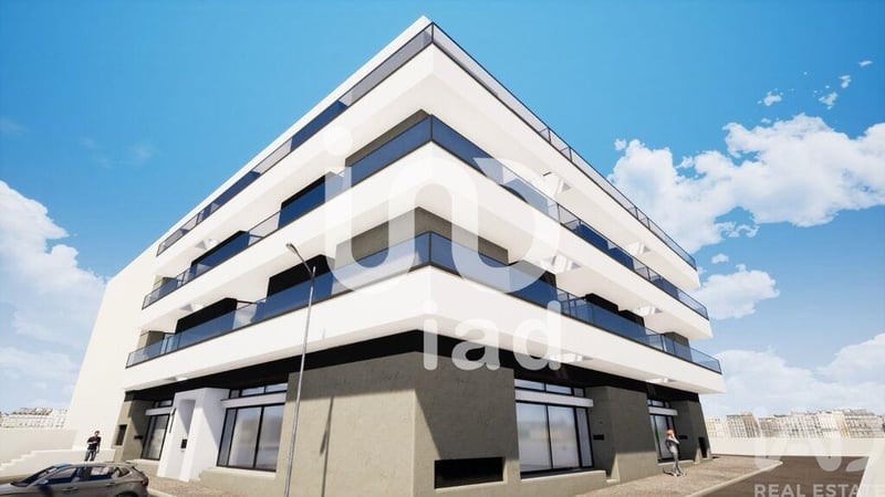 Apartment in Quelfes - view 1