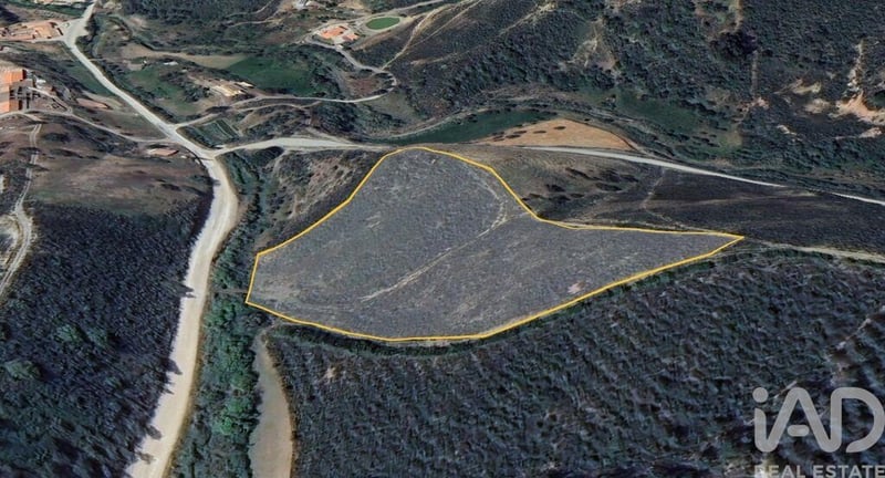 House in Sao Bartolomeu de Messines - view 1