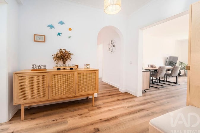 Apartment in Quelfes - view 1