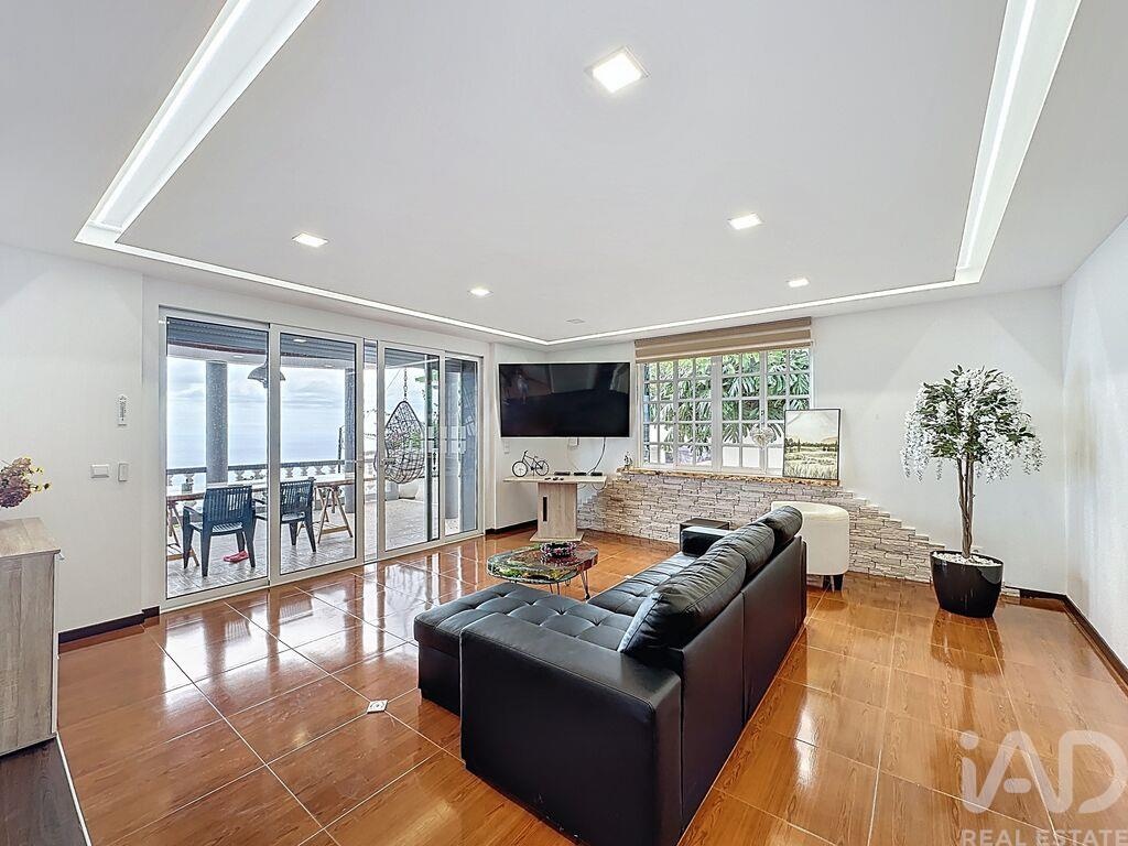 House in Nossa Senhora do Monte - Image 3