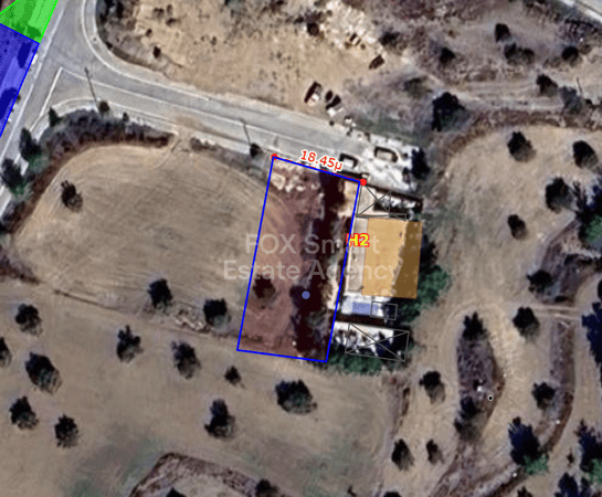 Land in Sia - view 1