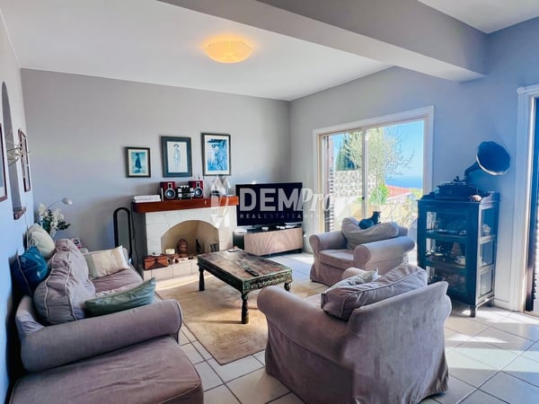 Villa in Tsada - view 1