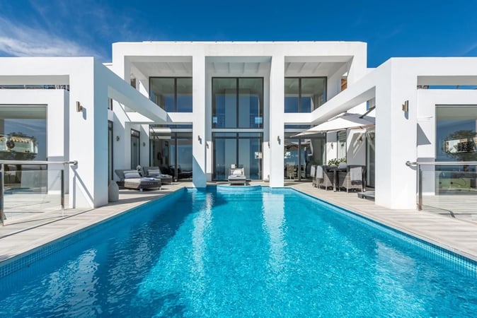 Villa in Osunillas - view 1