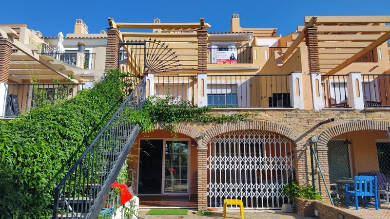 House in Elviria - view 1