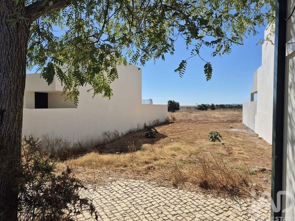 Land in Estoi - view 1