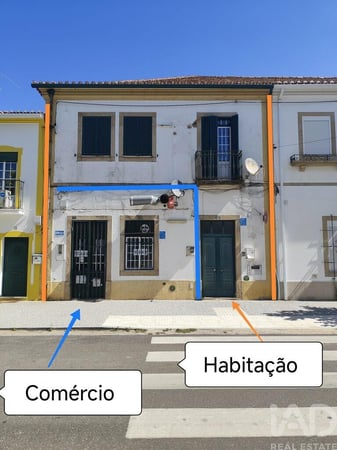House in Gaviao - view 1
