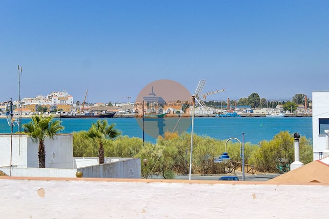 Villa in Tramagal - view 1