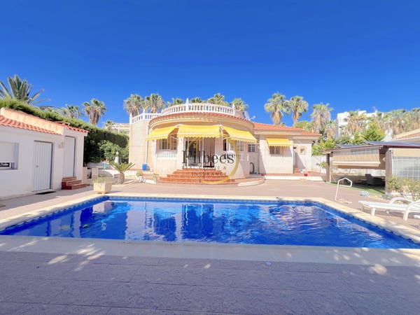 House in La Azohia - view 1