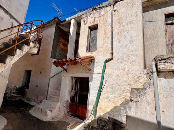 House in Kalo Chorio - view 1