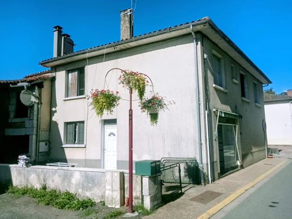 House in Exideuil-sur-Vienne - view 1