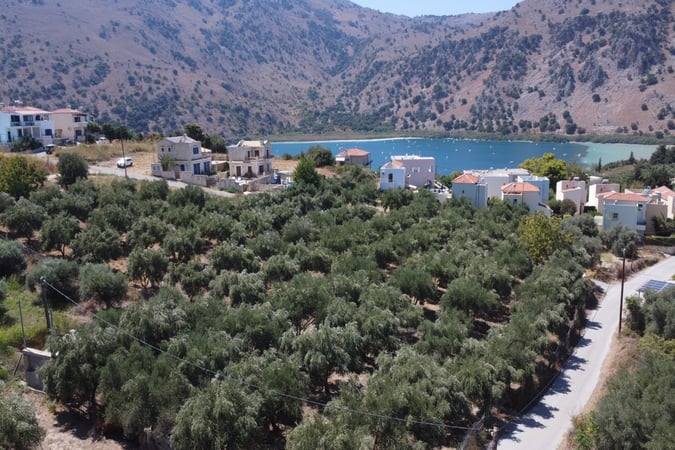 House in Kournas - view 1