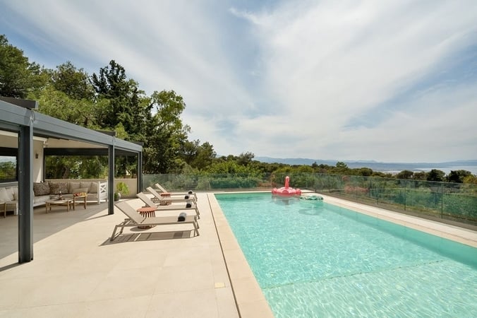 House in Pyrgos - view 1