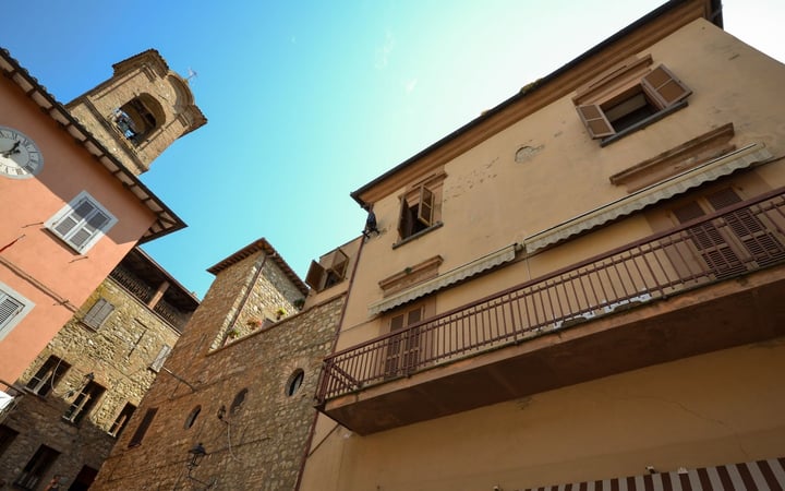 House in Ficulle - view 1