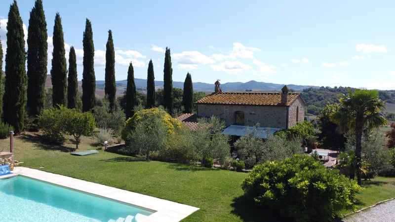 House in Volterra - view 1