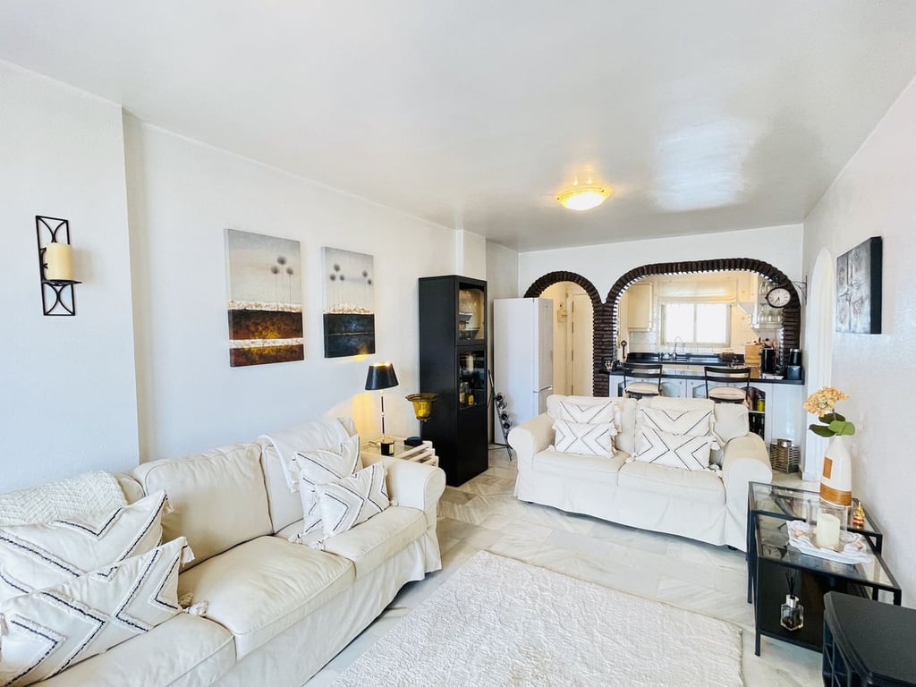 Apartment in Mijas - Image 2