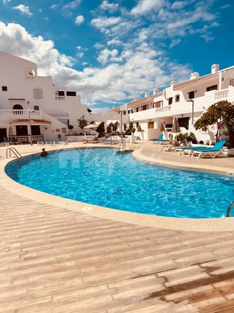 Apartment in Los Cristianos - view 1