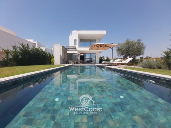 House in Geroskipou - view 1