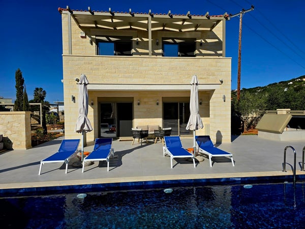 Villa in Almirida - view 1