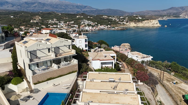 Villa in Chania - view 1